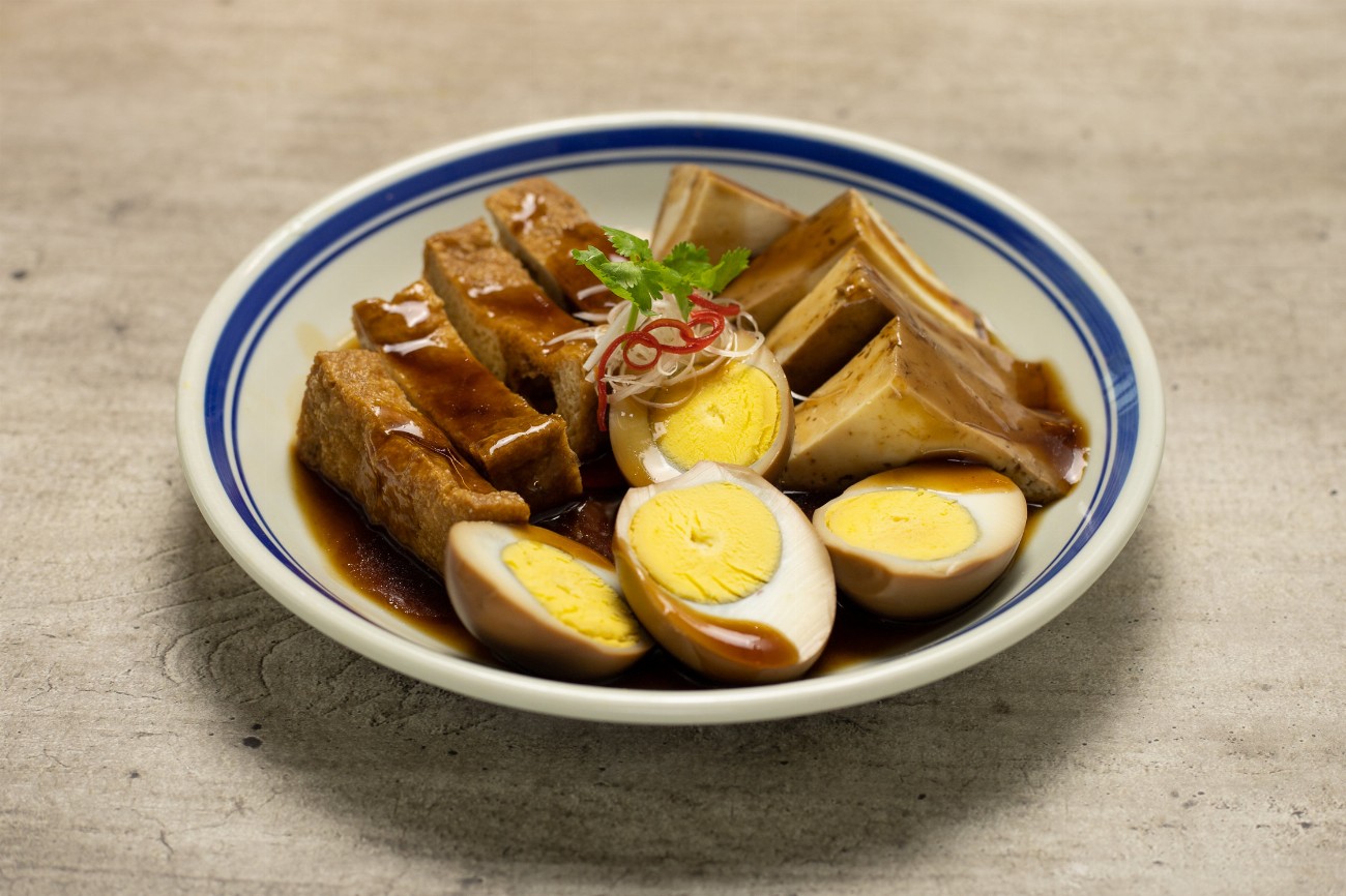 Braised Tau Kwa, Tau Pok and Egg Set